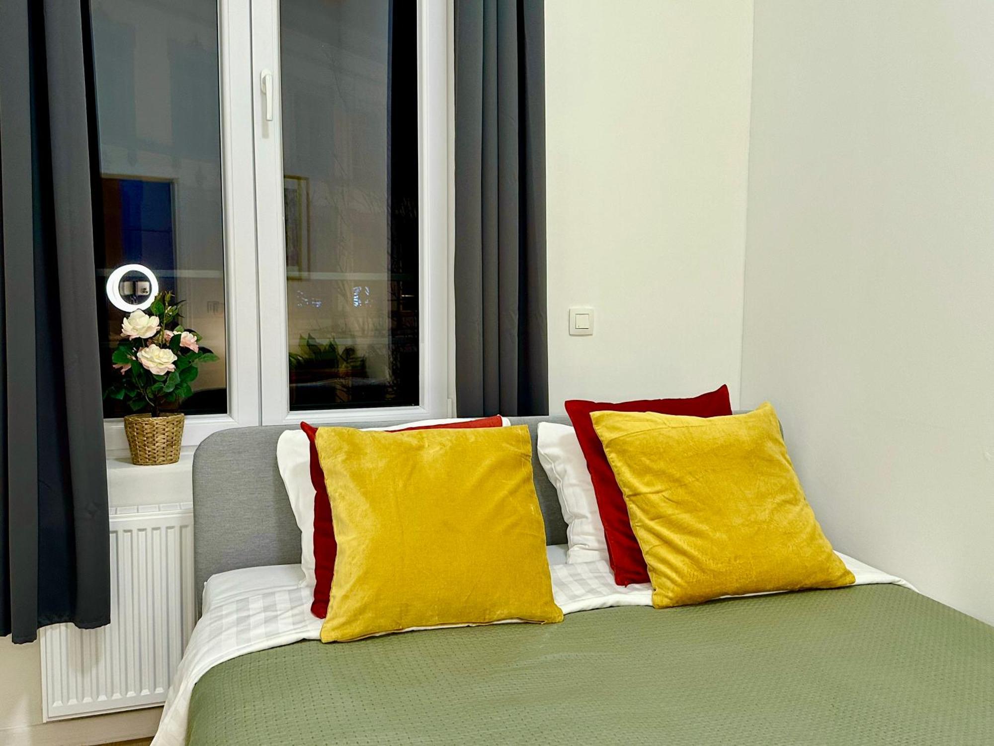 Luxury Suites Mons By Rikas Hotels Eksteriør billede
