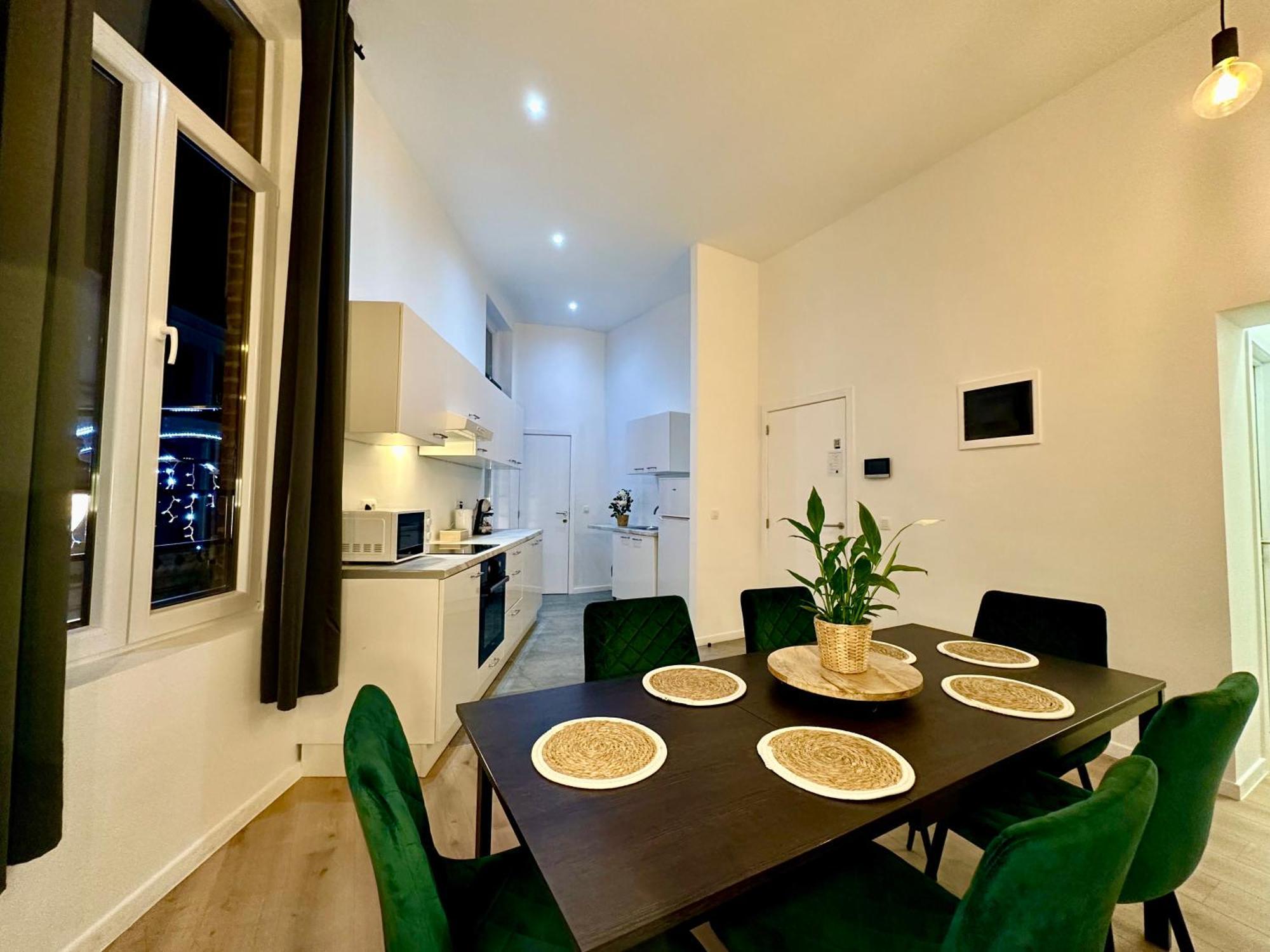 Luxury Suites Mons By Rikas Hotels Eksteriør billede