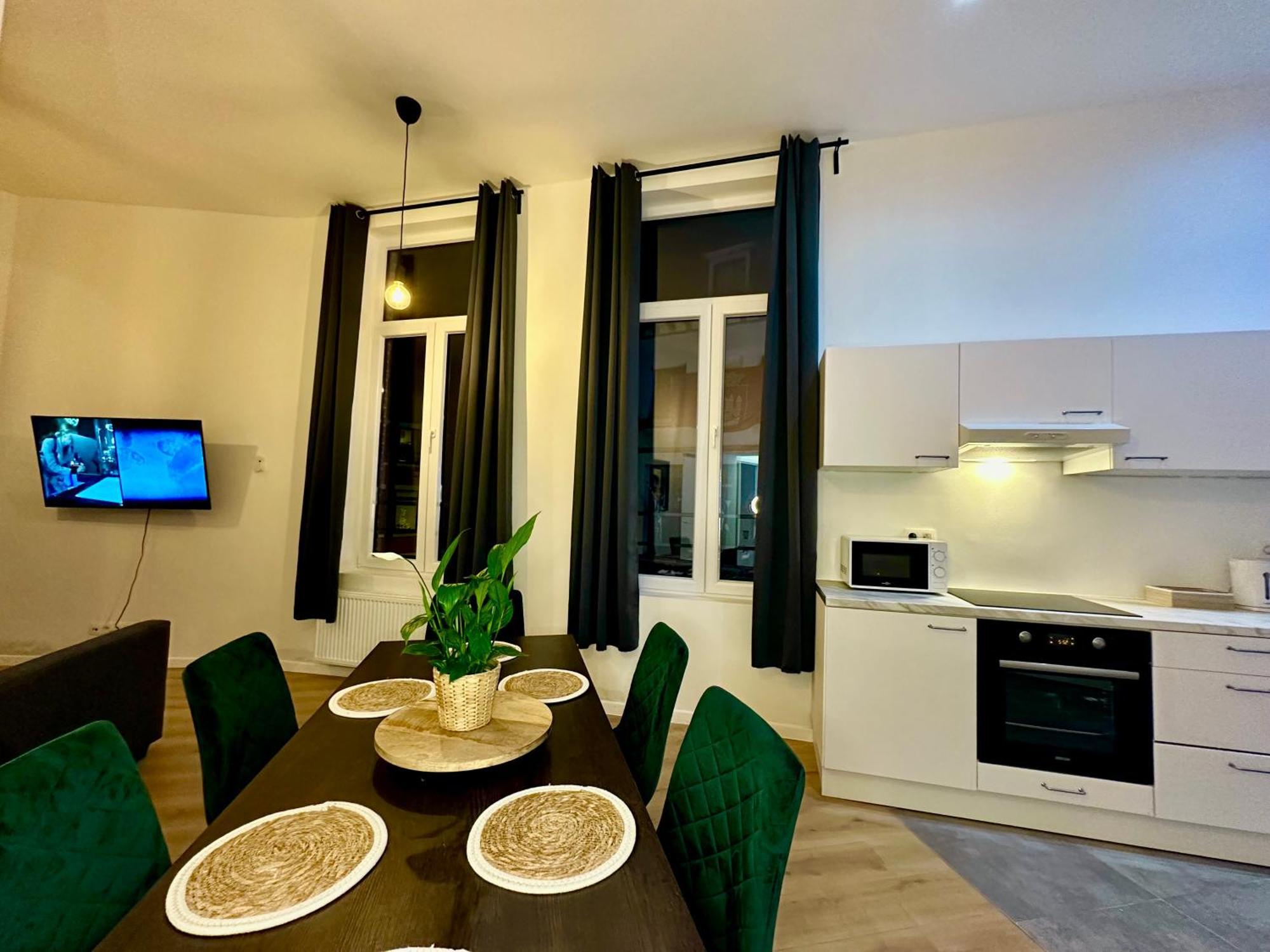 Luxury Suites Mons By Rikas Hotels Eksteriør billede