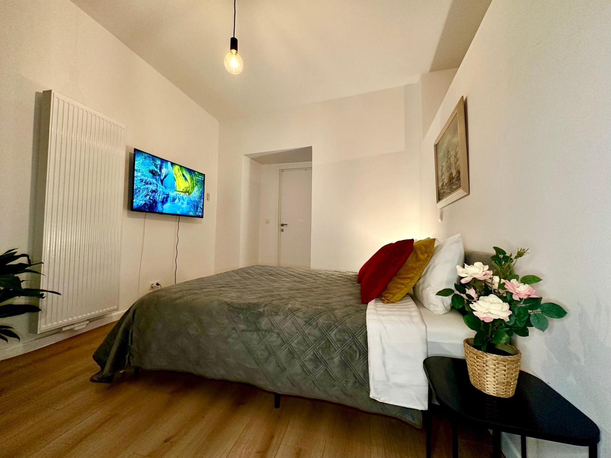 Luxury Suites Mons By Rikas Hotels Eksteriør billede